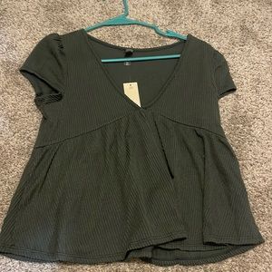 never worn Francesca’s top size M